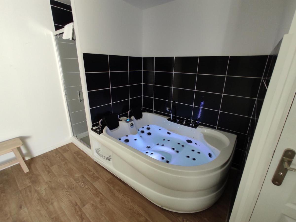 Ng Suitehome - Lille I Roubaix Centre I Coq Francais - Balneo - Netflix - Wifi Esterno foto